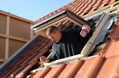 Pose de fenêtres de toit Velux à Tréban
